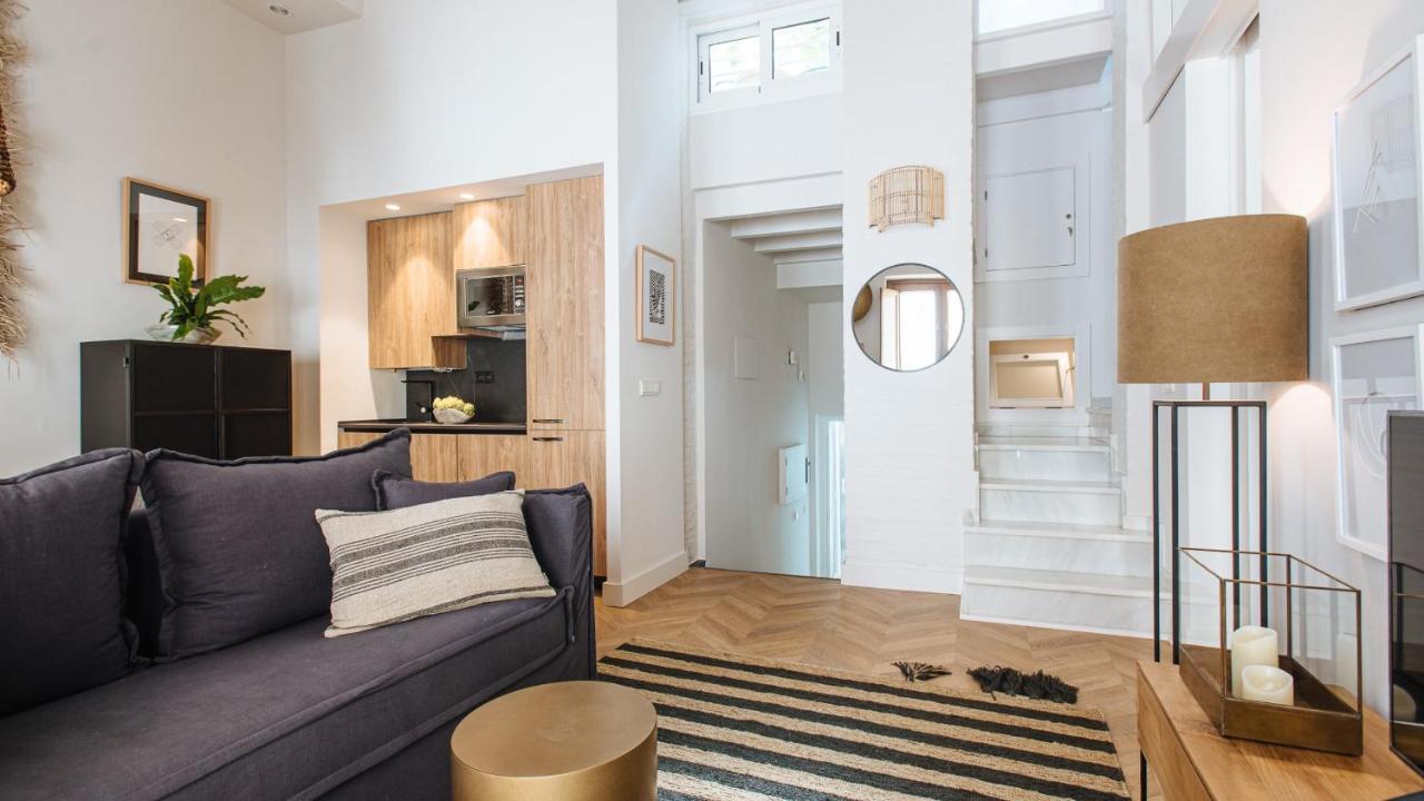 R26 Suites Sevilla Ngoại thất bức ảnh