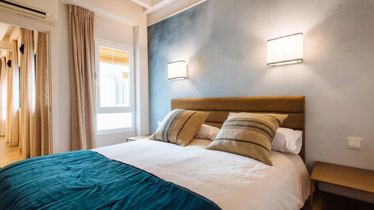 R26 Suites Sevilla Ngoại thất bức ảnh