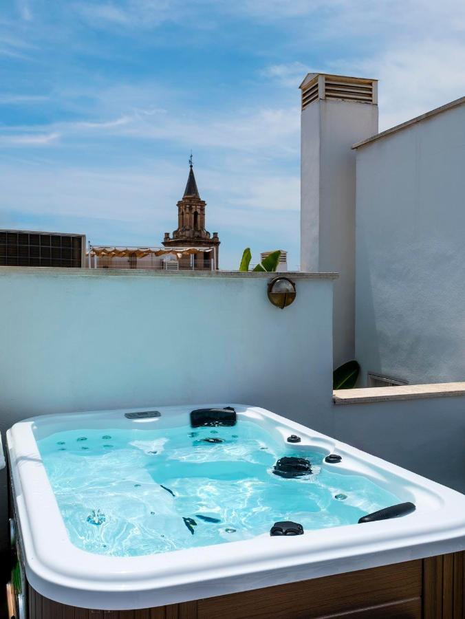 R26 Suites Sevilla Ngoại thất bức ảnh