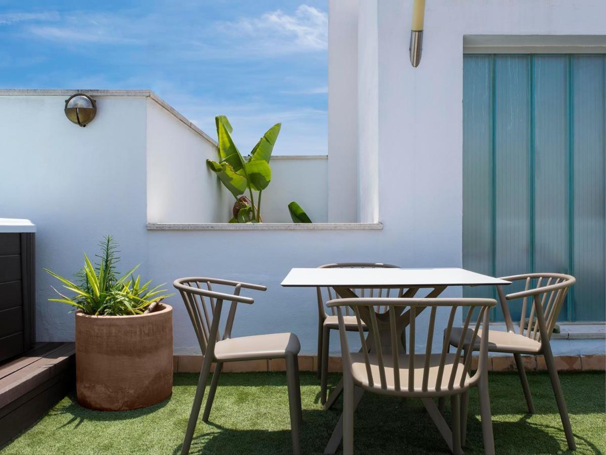 R26 Suites Sevilla Ngoại thất bức ảnh